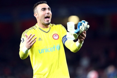 Ο Ρομπέρτο είναι ο κορυφαίος τερματοφύλακας του Ολυμπιακού!