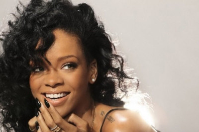 Μα να είναι τέλεια ό, τι κι αν κάνει; Η Rihanna πάχυνε και... παραμένει θεά