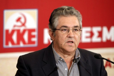 Το βαρύ ζεϊμπέκικο του Κουτσούμπα! (video)