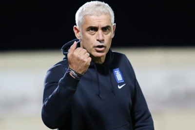 Τεσσάρα «έφαγε» η Ελπίδων στο ντεμπούτο του Νικοπολίδη