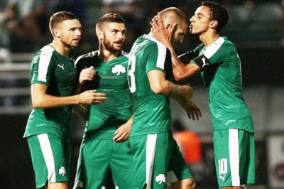 Χωρίς… επιθετικό!