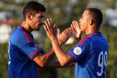 Μπαίνουν Πάρντο, Μπουχαλάκης