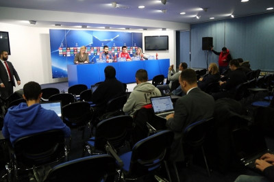 Επίθεση με μαχαίρι σε Έλληνες δημοσιογράφους στο Ζάγκρεμπ!