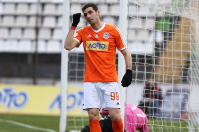 Ετοιμάζει χτύπημα με Πετρόπουλο!