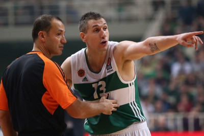 Μπαλτάδες, «δολοφόνοι» και στο βάθος Σμύρνη