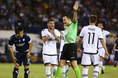 Δελφάκης στη Βέροια, Καλογερόπουλος στην Κομοτηνή