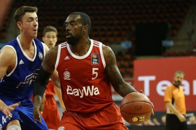 «Βόμβα» με Ρίβερς