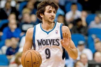 Η απίθανη πάσα του Ρούμπιο χωρίς να κοιτάει (video)