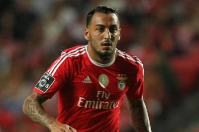 Δεν πάει πουθενά ο Μήτρογλου!