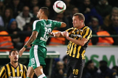 Καρέλης και στο βάθος... Γιόχανσον για Γκενκ;