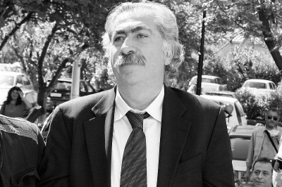 ΣΟΚ! Πέθανε ο Μάκης Ψωμιάδης!