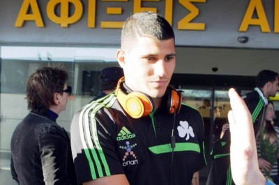 Έχασε την... πτήση του ο Καρέλης!