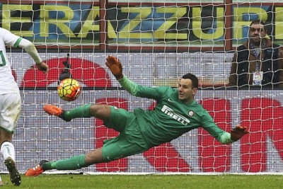 Η απίστευτη επέμβαση του Χαντάνοβιτς! (video)