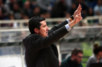 Πρίφτης: «Να αντιδράσουμε σωστά απέναντι στην Αλμπα Βερολίνου»