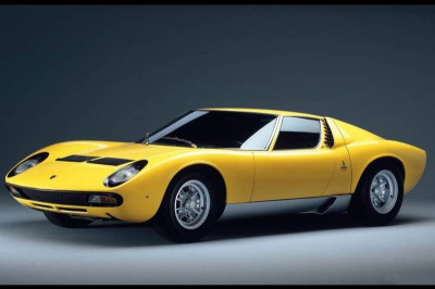 Η πανέμορφη Lamborghini Miura έγινε 50 (photos)