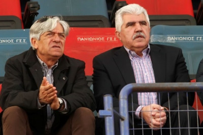 Πρόεδρε, καλλιά να μην έβγαινες καθόλου!