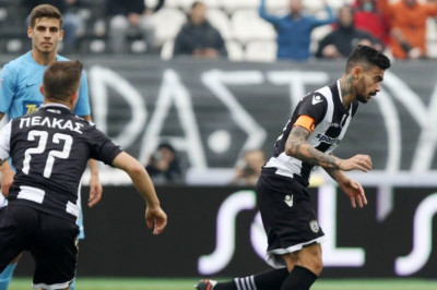 «Κλάους, κάνε μας τη χάρη»