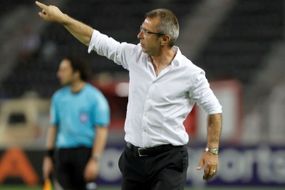 Ανακοινώθηκε ο Νιόπλιας