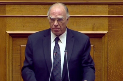 Απίστευτο σόου Λεβέντη και επίθεση σε ΚΚΕ για τα… ντολμαδάκια της Μαρίκας! (video)