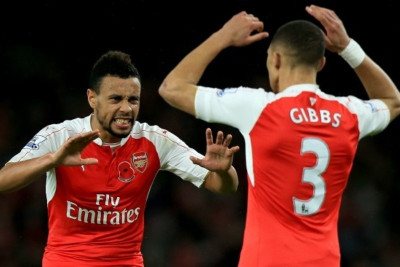 Aπίστευτο! Ο Γκιμπς έκανε τάκλιν σε συμπαίκτη του! (video)