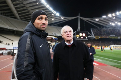 Οπαδός της ΑΕΚ σε Τζιμπούρ: «Άντε να πιεις το ποτάκι σου τώρα...»!