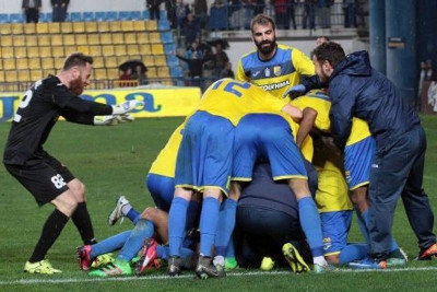 Τρελό… γλέντι στον Λεβαδειακό ο αντι-Βιγιαφάνιες!