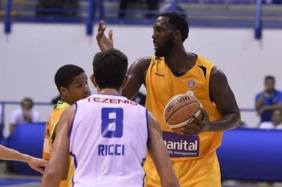 Θέλει Ουάιτ ο Ολυμπιακός