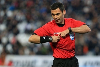 Κομίνης στη Λεωφόρο