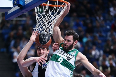 Αντώνης Φώτσης: Μεγάλα τρίποντα, πράσινη καρδιά! (video)