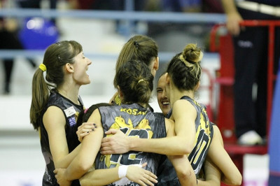 Στον τελικό η ΑΕΚ, 3-1 την Ηλιούπολη!