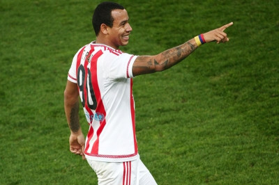 Ολυμπιακός: Δεν το… κουνάει ο Πάρντο