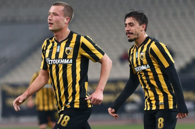 ΑΕΚ: «Δένει» Σιμόες και Γιόχανσον