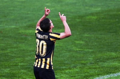 Μπουονανότε: «Να μείνω στην ΑΕΚ»!