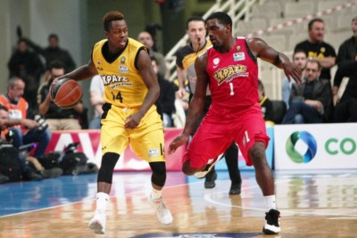 Μέσα ο Μπράουν