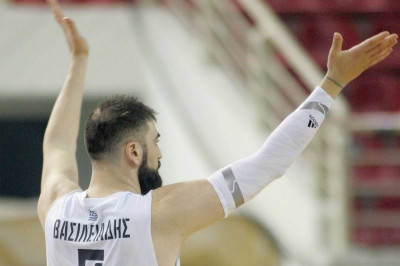 Ισπανικές «σειρήνες» για Βασιλειάδη