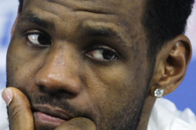 Λεμπρόν: Έστειλε… πονηρό μήνυμα και αυτή τον «έκαψε»! (photos)