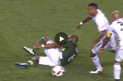 Ο πιο αντιαθλητικός παίκτης του κόσμου… ξαναχτύπησε! (video)