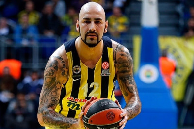 Άντιτς: «Στηρίζω Μπουρούση»