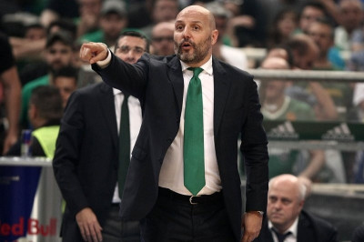 Τζόρτζεβιτς: «Τα τρίποντά τους μας έκοψαν τα πόδια»