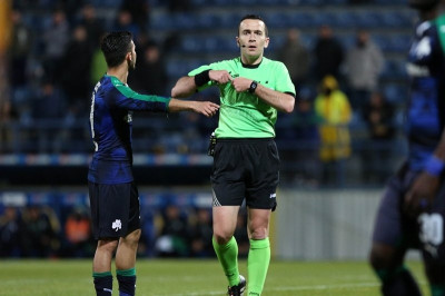 Ξανά εκτός πινάκων ο Καλογερόπουλος!