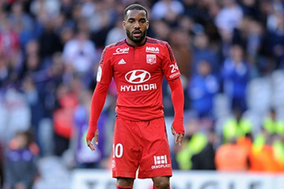 Μπαρτσελόνα: «Χτυπάει» Λακαζέτ