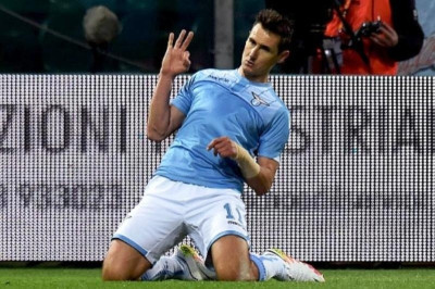 Η γκολάρα του Κλόζε (video)