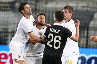 Βαριές καμπάνες για Κάτσε και Μπαρμπόσα!