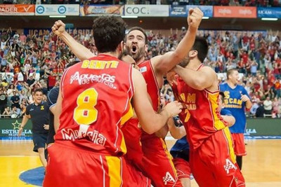 Πάει για το θαύμα των πλέι οφ ο Κατσικάρης! (video)