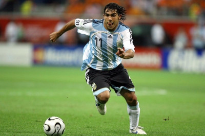 Εκτός ο Τέβεζ