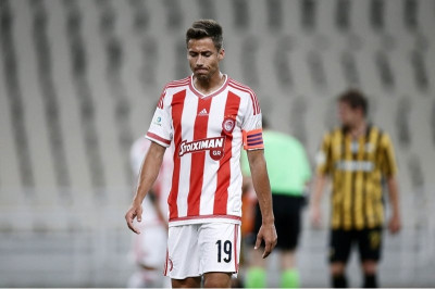 Φουστέρ: «Μόνο στον Ολυμπιακό»