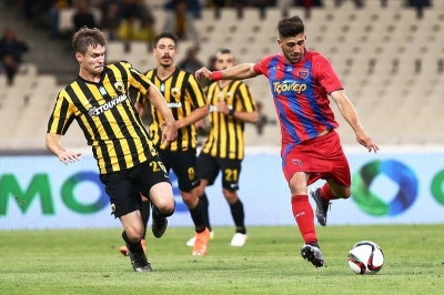 Αυτούς γούσταρε πιτσιρικάς ο Μπακασέτας από την ΑΕΚ!