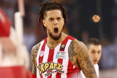 Στην αγορά ο Χάκετ