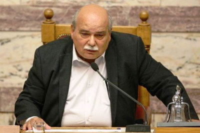 Μακάβρια γκάφα από τον Βούτση: Έστειλε συλλυπητήρια στον Νικολόπουλο ενώ η κόρη του είναι ζωντανή!