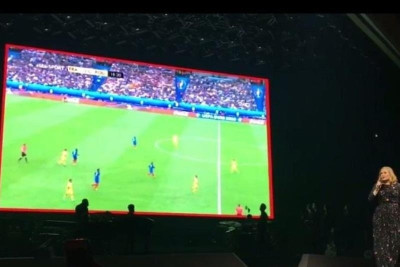 Euro 2016: Διέκοψε συναυλία της για να δει τον αγώνα η Αντέλ! (video)